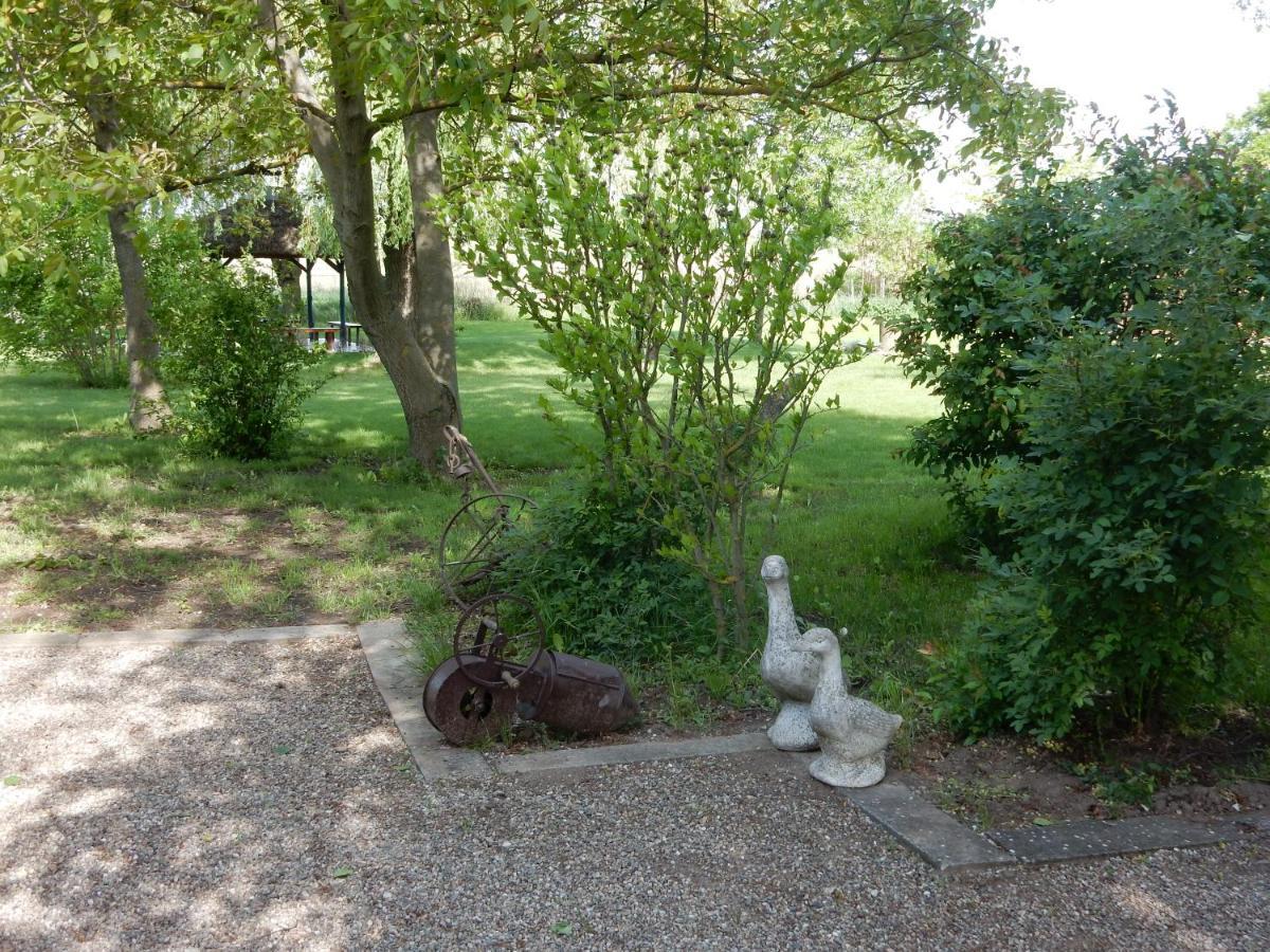 Herberg Tisza Tiszababolna Exterior photo