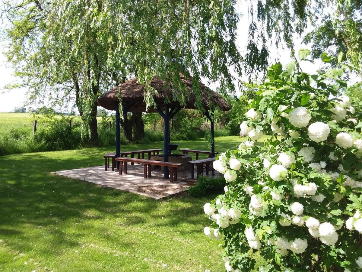 Herberg Tisza Tiszababolna Exterior photo